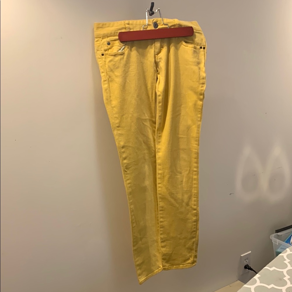 VEXY- Mustard Yellow Low Cut Jeans